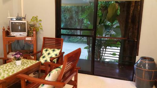 Garden Corner Resort & Hotel