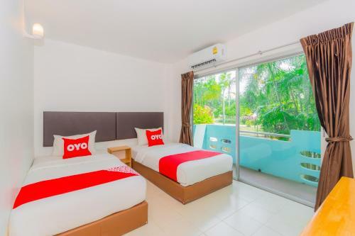Hotel Oyo 614 Koh Lak Resort