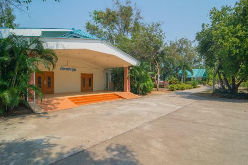 Hotel Oyo 614 Koh Lak Resort