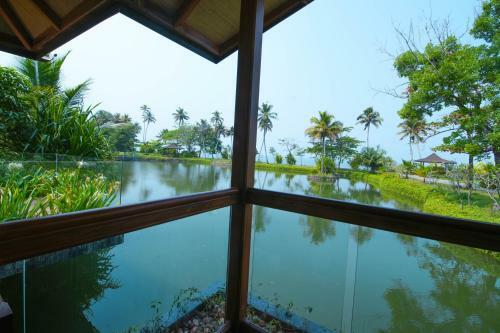Hotel Gokulam Grand Resort & Spa, Kumarakom