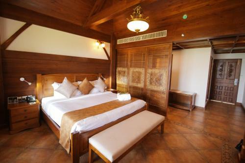 Hotel Gokulam Grand Resort & Spa, Kumarakom