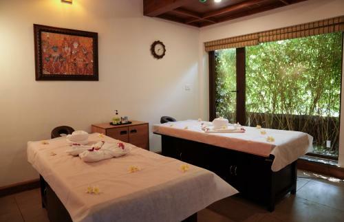 Hotel Gokulam Grand Resort & Spa, Kumarakom