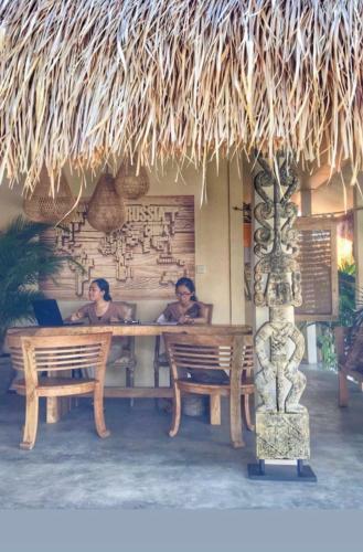 Hotel Incense Impossible Beach
