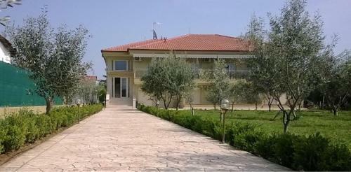 Gaia Studios & Apartments