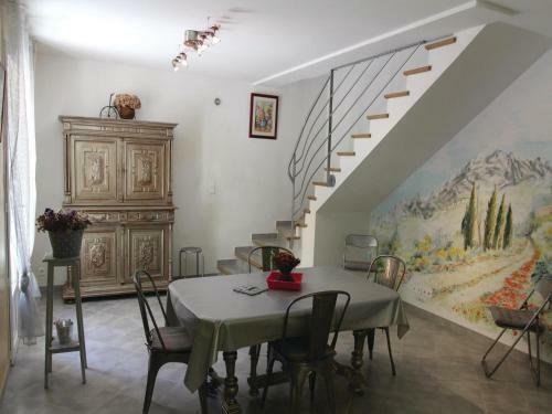 Holiday Home La Beaume M-847