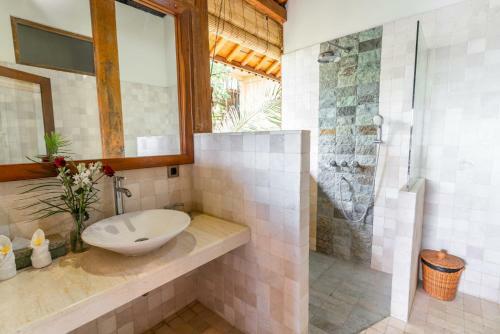 Villa Achara