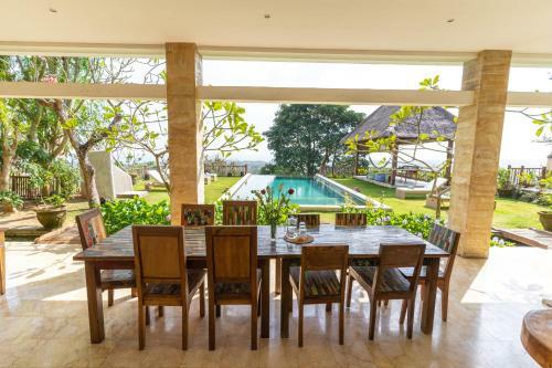 Villa Achara