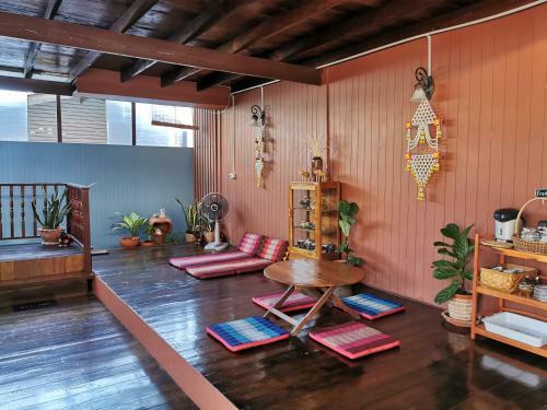 Hostal Chanida Home