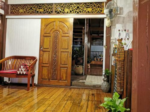 Hostal Chanida Home