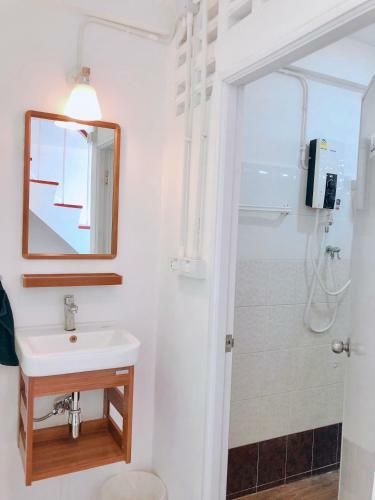 Room Story Hostel