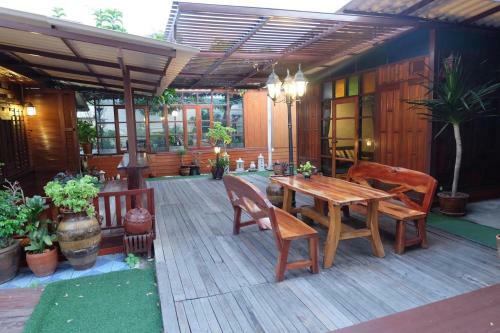 Hostal Binlar Guesthouse