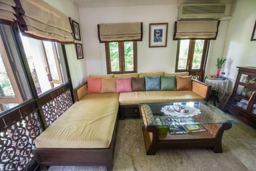 Hostal Phuttal Residence