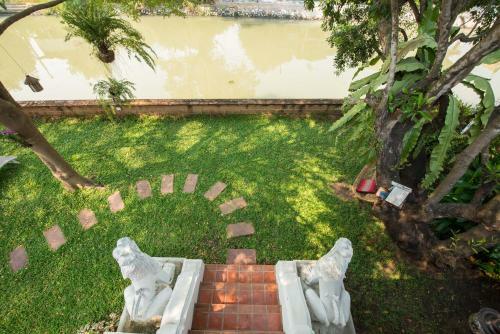 Hostal Phuttal Residence