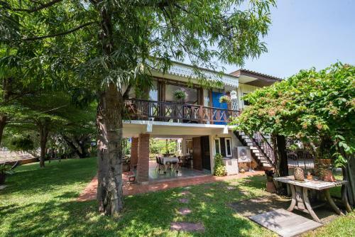 Hostal Phuttal Residence