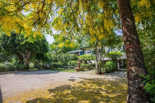 Hostal Phuttal Residence