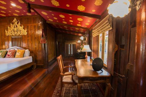 Hostal Phuttal Residence