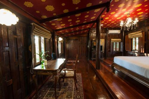 Hostal Phuttal Residence