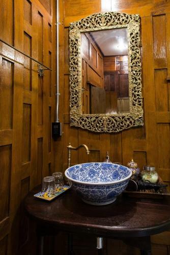 Hostal Phuttal Residence