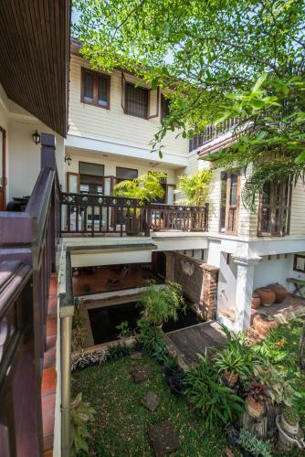 Hostal Phuttal Residence