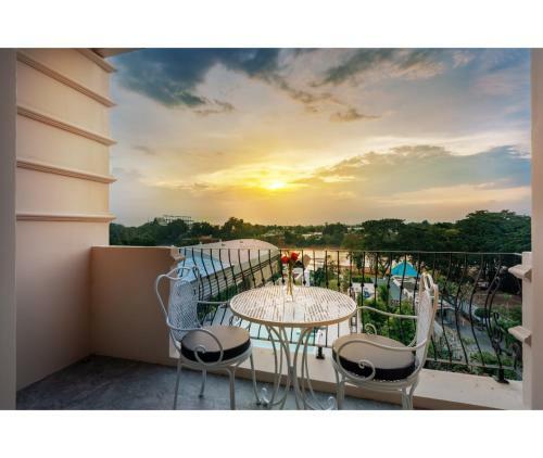 Nine River Hotel