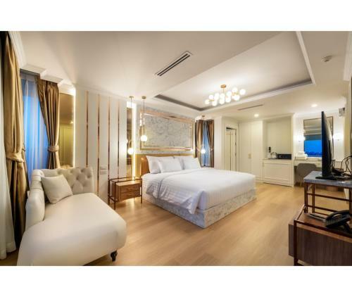 Nine River Hotel