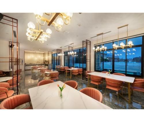 Nine River Hotel