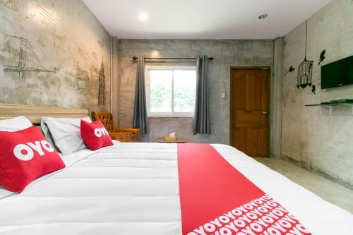 Hotel Oyo 945 The Rome Resort