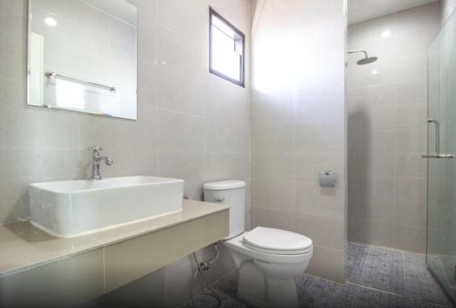 Hotel Oyo 75397 Is Am Are Stay Boutique