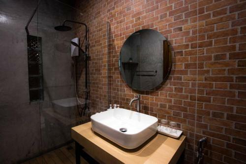 Hotel The Sun Resort Ratchaburi