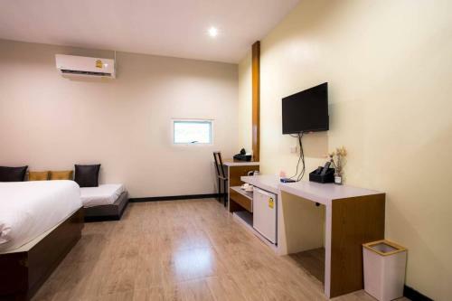 Hotel The Sun Resort Ratchaburi