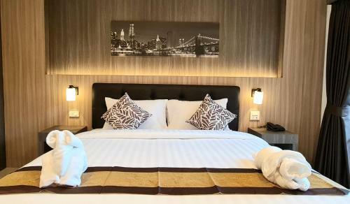 The Room Boutique Hotel