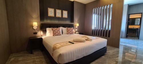 The Room Boutique Hotel