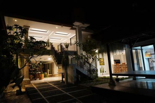 Hostal Dayuh Homestay