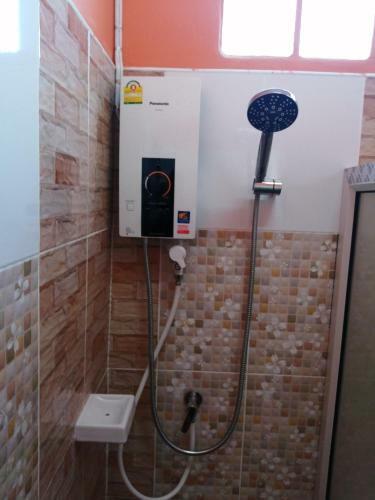 Hostal Chanakarn Guesthouse Sangkhla Buri