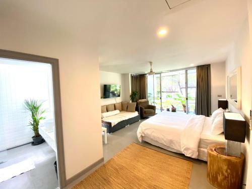 Front Samet Beach House With Swimming Pool