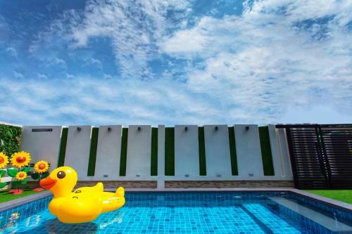 Uzeason Poolvilla Sattahip