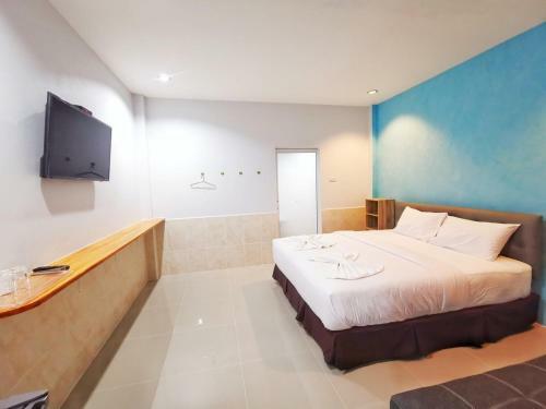 Hotel ???????? ????? ?????? ??????? ( Little Hill Sattahip Resort )
