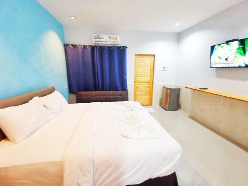 Hotel ???????? ????? ?????? ??????? ( Little Hill Sattahip Resort )