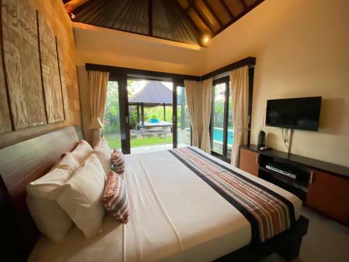 Magical Living 2 Br With Private Pool