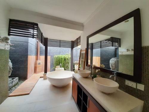 Magical Living 2 Br With Private Pool