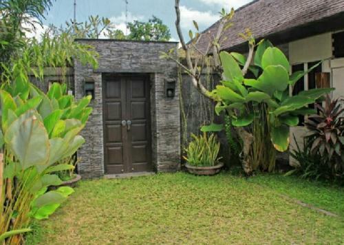 Magical Living 2 Br With Private Pool