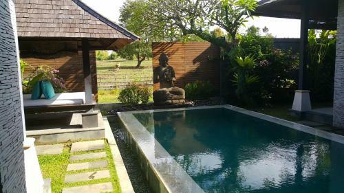 Magical Living 2 Br With Private Pool