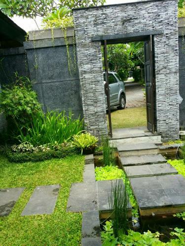 Magical Living 2 Br With Private Pool