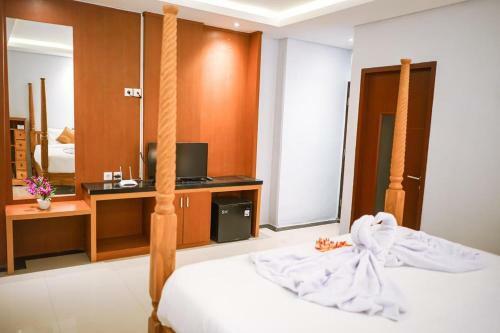 Hotel E Luxury Suites Seminyak By Innapps