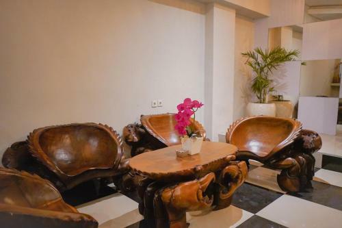 Hotel E Luxury Suites Seminyak By Innapps