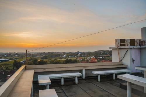 Hotel E Luxury Suites Seminyak By Innapps
