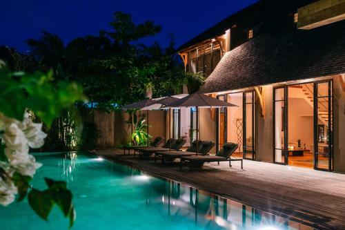 Spacious, Light, Cozy Designed Villa In Fantastic Location