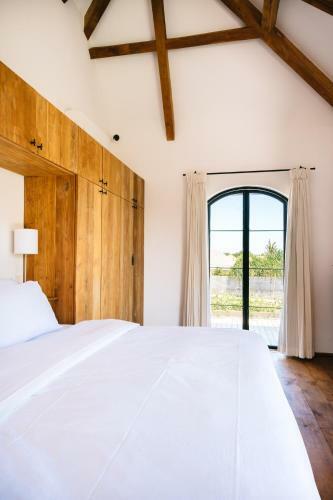 Spacious, Light, Cozy Designed Villa In Fantastic Location