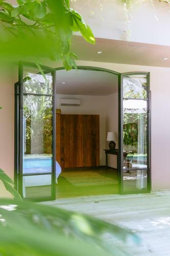 Spacious, Light, Cozy Designed Villa In Fantastic Location