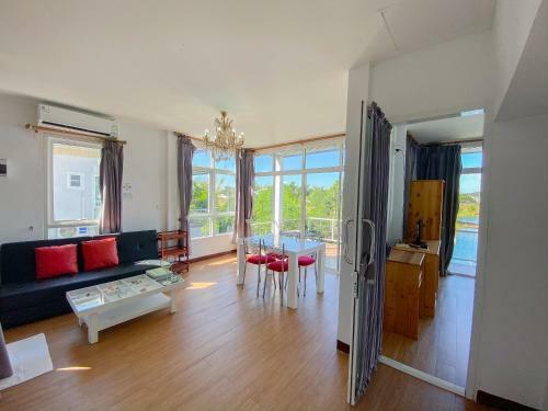 Hotel Monterey Park Resort